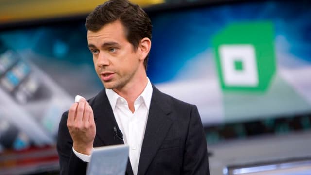 Jack Dorsey (2ème à gauche) revient.