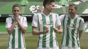 Marc Bartra, moqué par ses coéquipiers