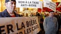 Près de 200 salariés des brasseries alsaciennes ont manifesté lundi à Strasbourg contre la hausse des droits d'accise de la bière prévue dans le projet de loi de financement de la Sécurité sociale pour 2013. /Photo prise le 12 novembre 2012/REUTERS/Vincen