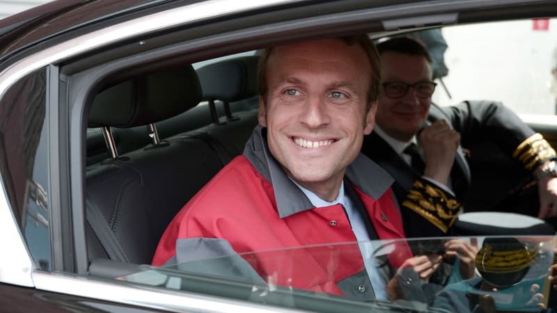 Emmanuel Macron, en visite dans l'usine Alstom de Belfort en mai 2015. 