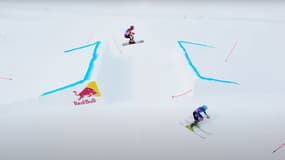 Des skieurs sur le Red Bull Alpine Park de Val-d'Isère, en 2024