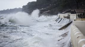 Le littoral balayé par les vents au Pyla-sur-Mer (Gironde), le 27 octobre 2023.