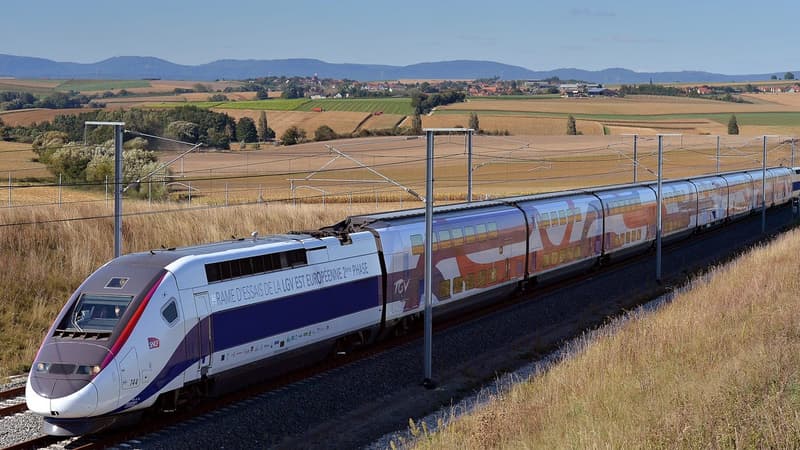 La SNCF lancera le 3 juillet 2016 la 2ème phase du TGV Est, 106 km de ligne nouvelle à grande vitesse, neuf ans après la mise en service de la ligne en juin 2007.