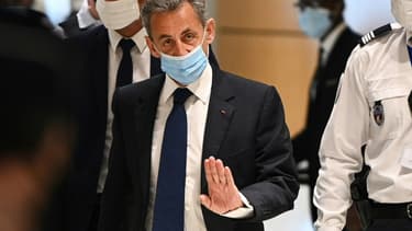 Arrivée de Nicolas Sarkozy à son procès le 1er mars 2021 à Paris