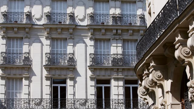 Le JO a dressé la liste des prestations courantes du syndic, liste non limitative.