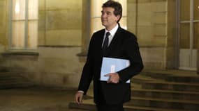 Arnaud Montebourg a exprimé jeudi l'espoir que la relocalisation d'entreprises s'amplifie en 2013 en France, estimant que les mesures prises par le gouvernement pour doper la compétitivité de l'économie étaient de nature à la favoriser. /Photo prise le 5