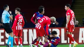 Rodrigo De Paul relève Joao Felix lors du match Barça-Atlético (1-0, Liga), le 3 décembre 2023