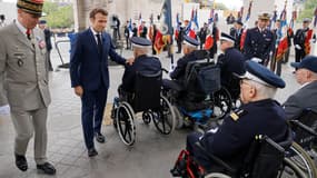 Emmanuel Macron commémore le 8-Mai, en 2022