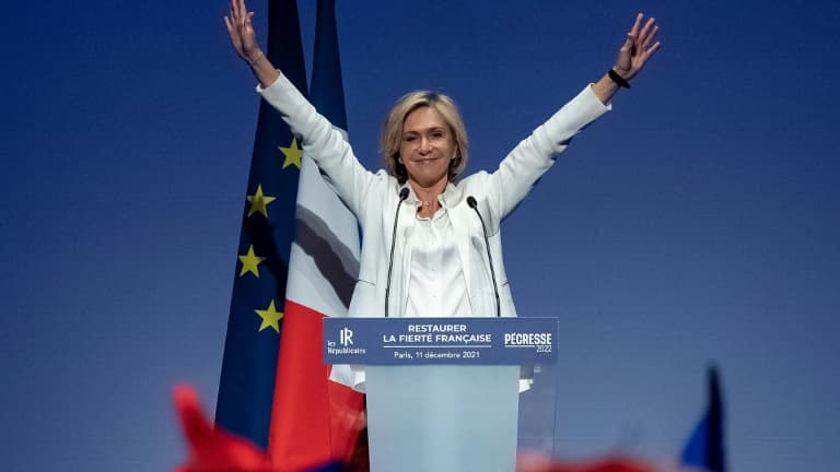 Premier grand discours de Valérie Pécresse, candidate Les Républicains à la présidentielle, devant les cadres de son parti, le 11 décembre 2021 à Paris