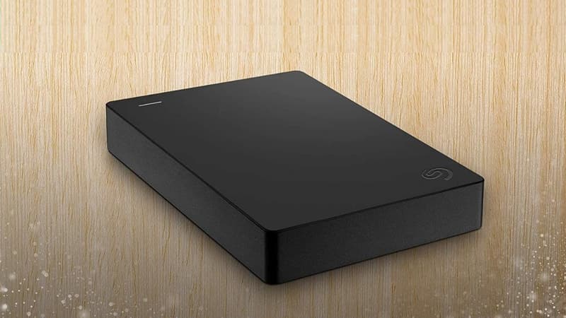 Soldes Amazon : ce célèbre disque dur externe 5 TO est à moins de 100 euros !