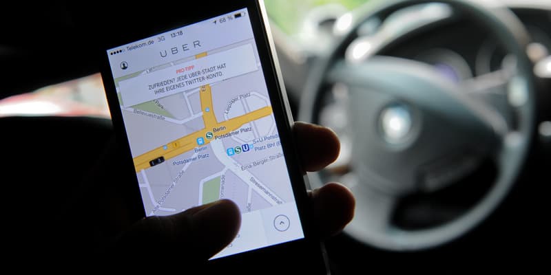 L'application Uber présenté par un chauffeur VTC (photo d'illustration).
