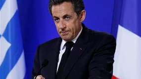 La cote de Nicolas Sarkozy remonte de trois points, 38% des Français se déclarant satisfaits de l'action du chef de l'Etat, dans un sondage Viavoice pour Libération diffusé ce lundi. /Photo prise le 8 mai 2010/REUTERS/Yves Herman
