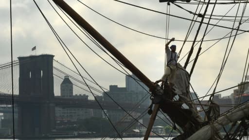 "L'Hermione", réplique de la frégate de La Fayette en 1780, arrive le 1er juillet 2015 à New York où elle doit participer à la fête nationale américaine du 4 juillet "L'Hermione", réplique de la frégate de La Fayette en 1780, arrive le 1er juillet 2015 à New York où elle doit participer à la fête nationale américaine du 4 juillet