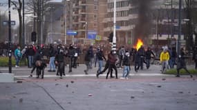 Covid-19: violentes contestations aux Pays-Bas contre le couvre-feu 