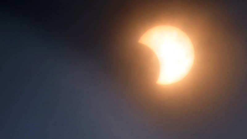 Eclipse partielle. (illustration)