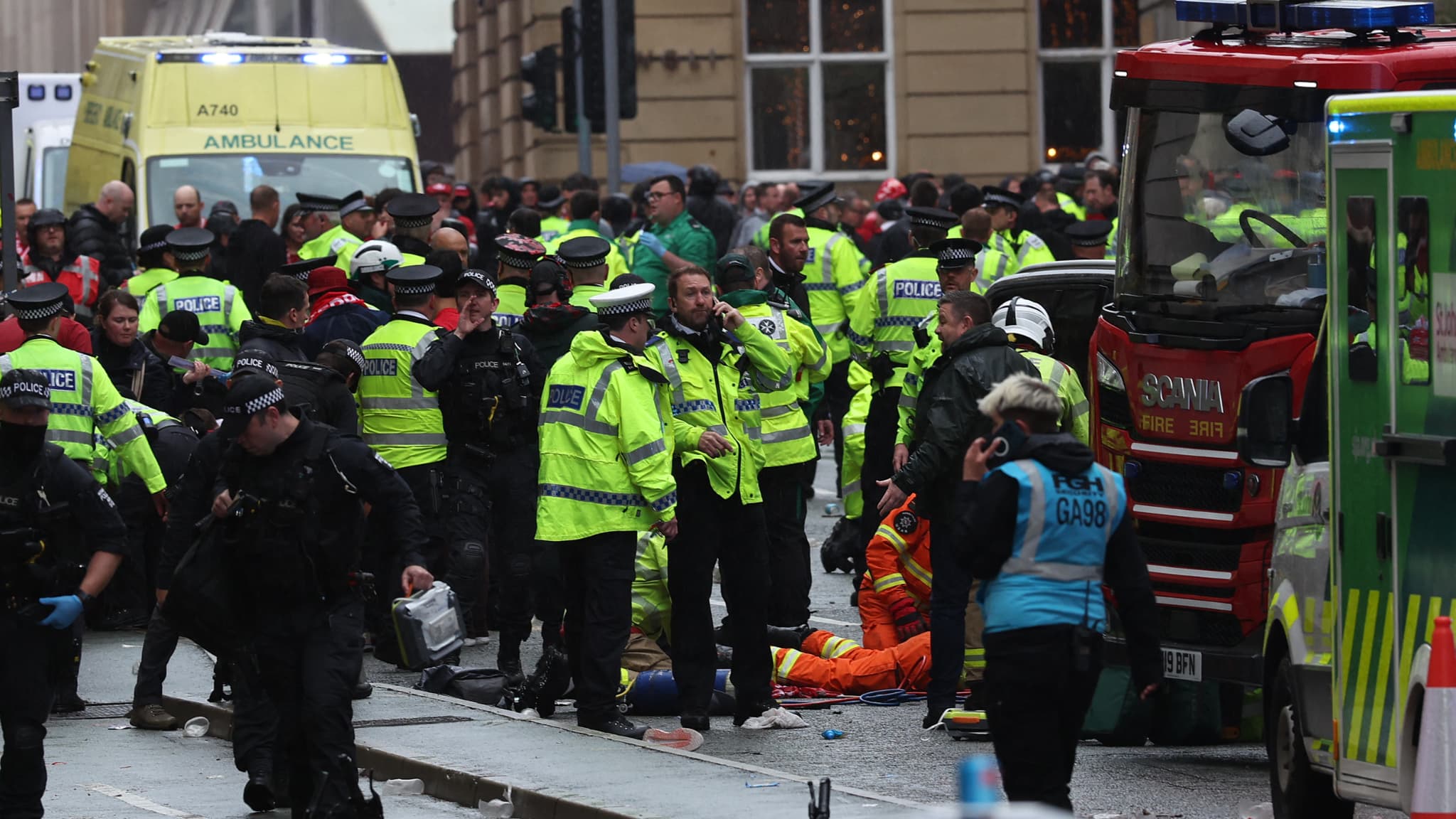 VOITURE-BÉLIER À LIVERPOOL: LE CONDUCTEUR ACCUSÉ D'AVOIR FONCÉ DANS LA FOULE PLAIDE NON COUPABLE