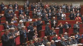 Le député UMP Patrick Le Ray a été sanctionné après ses moqueries sexistes à l'Assemblée.