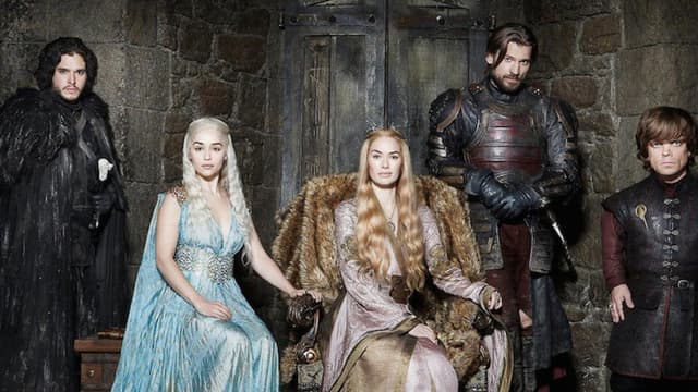Jon Snow, Daenerys Targaryen, Cersei, Jaime et Tyrion Lannister, les héros de Game of Thrones (encore vivants).