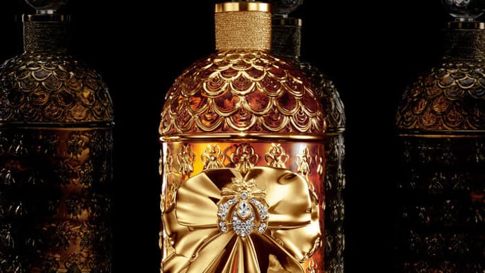 Imagine Guerlain, le Flacon Aux Abeilles par Begüm Khan