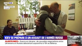 À Kiev, entre deux combats, un soldat ukrainien se marie