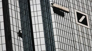La banque s'est vue infliger des amendes aux États-Unis.
