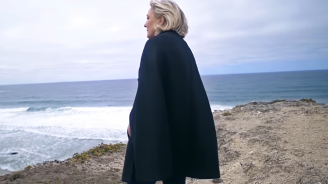 Capture du clip de campagne officiel de Marine Le Pen. Capture du clip de campagne officiel de Marine Le Pen.