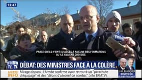 "Ce que vous dites est faux": échange tendu pour Jean-Michel Blanquer sur Parcoursup à Briançon