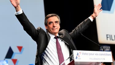 François Fillon lors d'un meeting à Paris, le 18 novembre 2016.