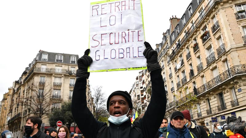 "Sécurité globale": 52.350 manifestants recensés en France, dont 5000 à Paris d'après l'Intérieur
