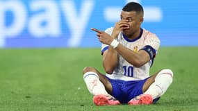 Kylian Mbappé touché au nez contre l'Autriche lors de l'Euro 2024