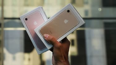 Depuis ce vendredi matin, le site affiche 137 pages où particuliers et professionnels vendent des iPhone 6 et des accessoires incompatibles avec la nouvelle génération.