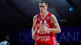 Le Serbe Danilo Andusic va voyager dans son pays natal