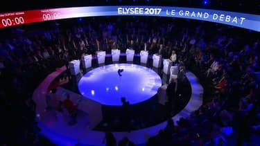 Le plateau du grand débat.