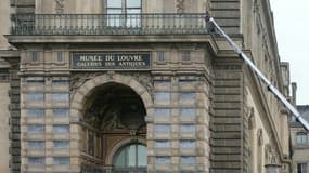 Le monte-charge utilisé lors d'un cambriolage au musée du Louvre, le 19 octobre 2025 à Paris 