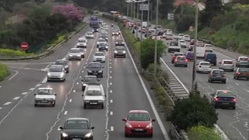 Les routes de France vont être chargées en ce week-end prolongé du 1er mai, notamment dimanche dans le sens des retours.