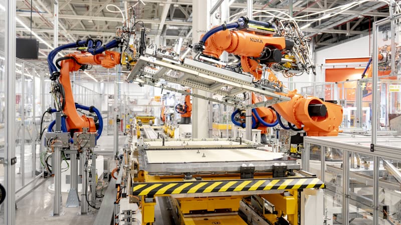 Le site produira un pack batterie toutes les 45 secondes: c'est dans cette usine de 280 hectares près de Barcelone que Volkswagen prépare sa renaissance électrique