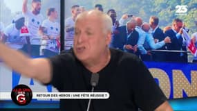 "Ce ne sont pas les poilus qui ont descendus les Champs mais des mecs qui tapent dans un ballon. Ce ne sont pas des héros, arrêtons !"