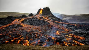 Le volcan Fagradalsfjall en éruption, le 21 mars 2021 en Islande