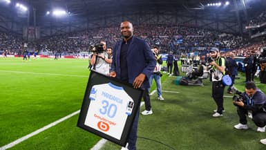 Steve Mandanda honoré avant OM-Le Havre, le 18 octobre 2025.