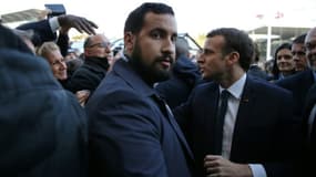 Alexandre Benalla (G) et Emmanuel Macron au salon de l'Agriculture Porte de Versailles, le 24 février 2018