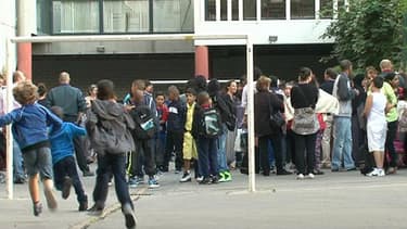 Un directeur sur deux a été victime d'insulte, de violences voire de harcèlement au cours de l'année écoulée, selon une étude.