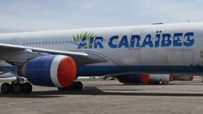 Un avion de la compagnie aérienne Air Caraïbes à l'aéroport de Châteauroux-Centre (Indre), le 22 mai 2020.
