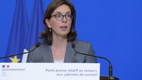 Amélie de Montchalin, alors ministre de la Transformation et de la fonction publiques, lors d'une conférence de presse consacrée au recours aux cabinets de conseil, le 30 mars 2022 à Paris