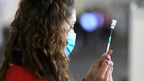 Vaccination contre le Covid-19 avec le vaccin Pfizer/BioNTech le 5 mai 2021 à Zagreb 