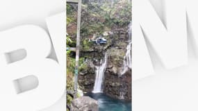 Image d'un sauvetage spectaculaire au bord d'une cascade à La Réunion.