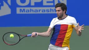 Gilles Simon attend Benoit Paire