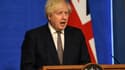 Boris Johnson fait le point sur l'assouplissement des restrictions imposées au pays au 10 Downing Street, à Londres le 5 juillet 2021