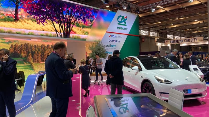 Mondial de Paris: les banques veulent (vraiment) devenir des vendeurs de voitures