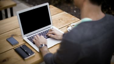 Pour rester concentré, mieux vaut perdre l'habitude de garder votre téléphone à proximité de vous.