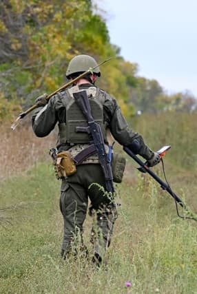 L'Ukraine confronté au fléau des mines, ces armes qui "prolongent la guerre après la guerre"